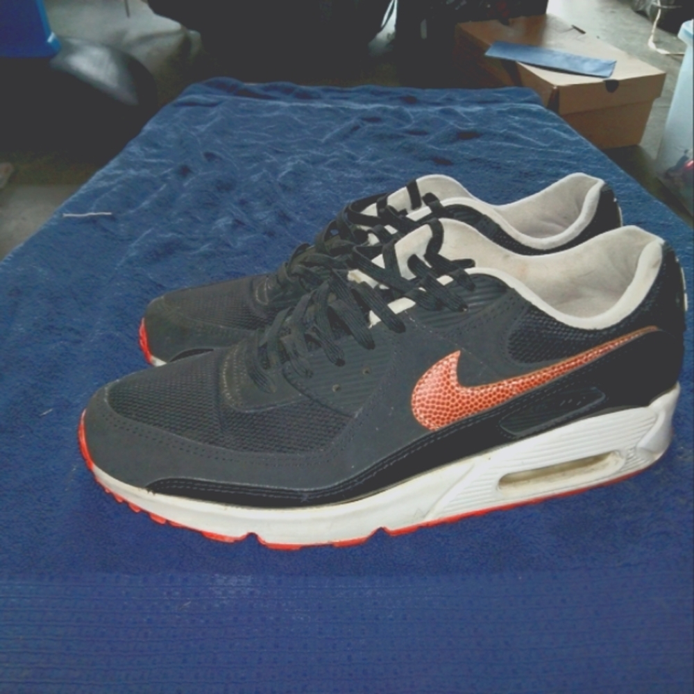 Custom Bengals/ Tennessee football Air max